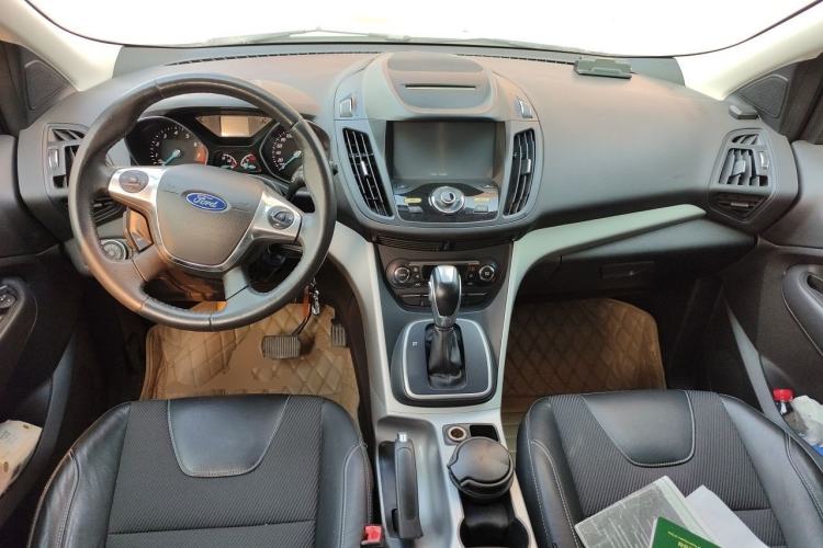 Used Ford Kuga 2015 1.5L GTDi Two-Wheel Drive Fashion Edition Center Console