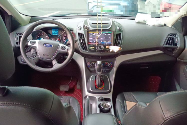 Used Ford Kuga 2015 1.5L GTDi Two-Wheel Drive Fashion Edition Center Console