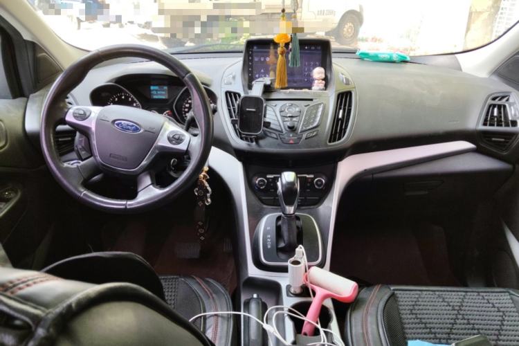 Used Ford Kuga 2015 1.5L GTDi Two-Wheel Drive Fashion Edition Center Console