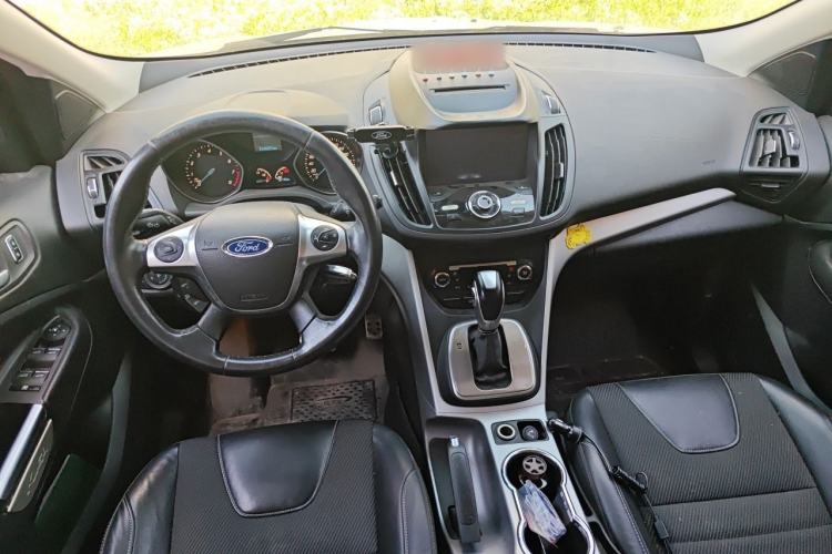 Used Ford Kuga 2015 1.5L GTDi Two-Wheel Drive Fashion Edition Center Console
