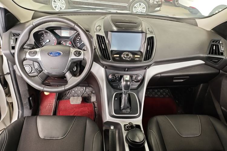 Used Ford Kuga 2015 1.5L GTDi Two-Wheel Drive Fashion Edition Center Console