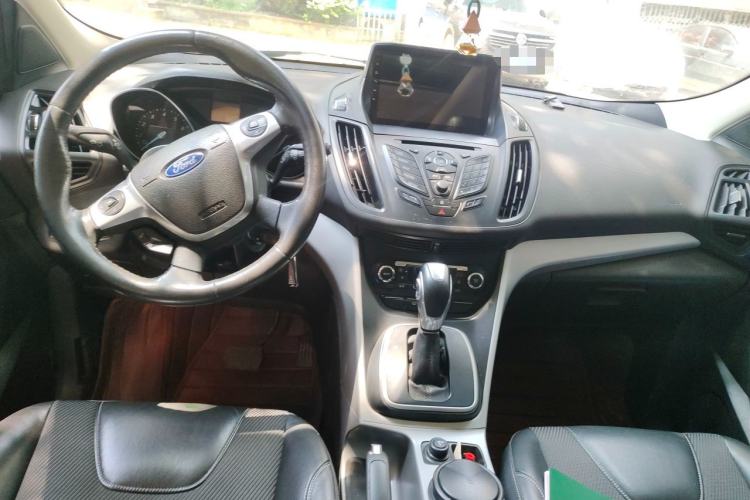 Used Ford Kuga 2015 1.5L GTDi Two-Wheel Drive Fashion Edition Center Console