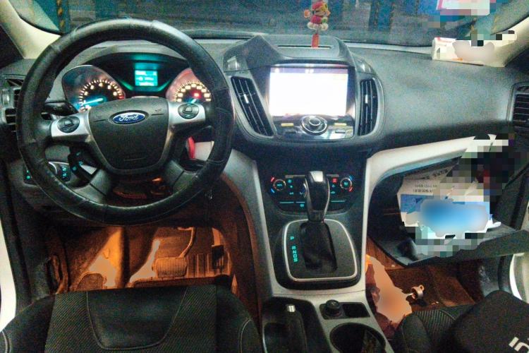 Used Ford Kuga 2015 1.5L GTDi Two-Wheel Drive Fashion Edition Center Console