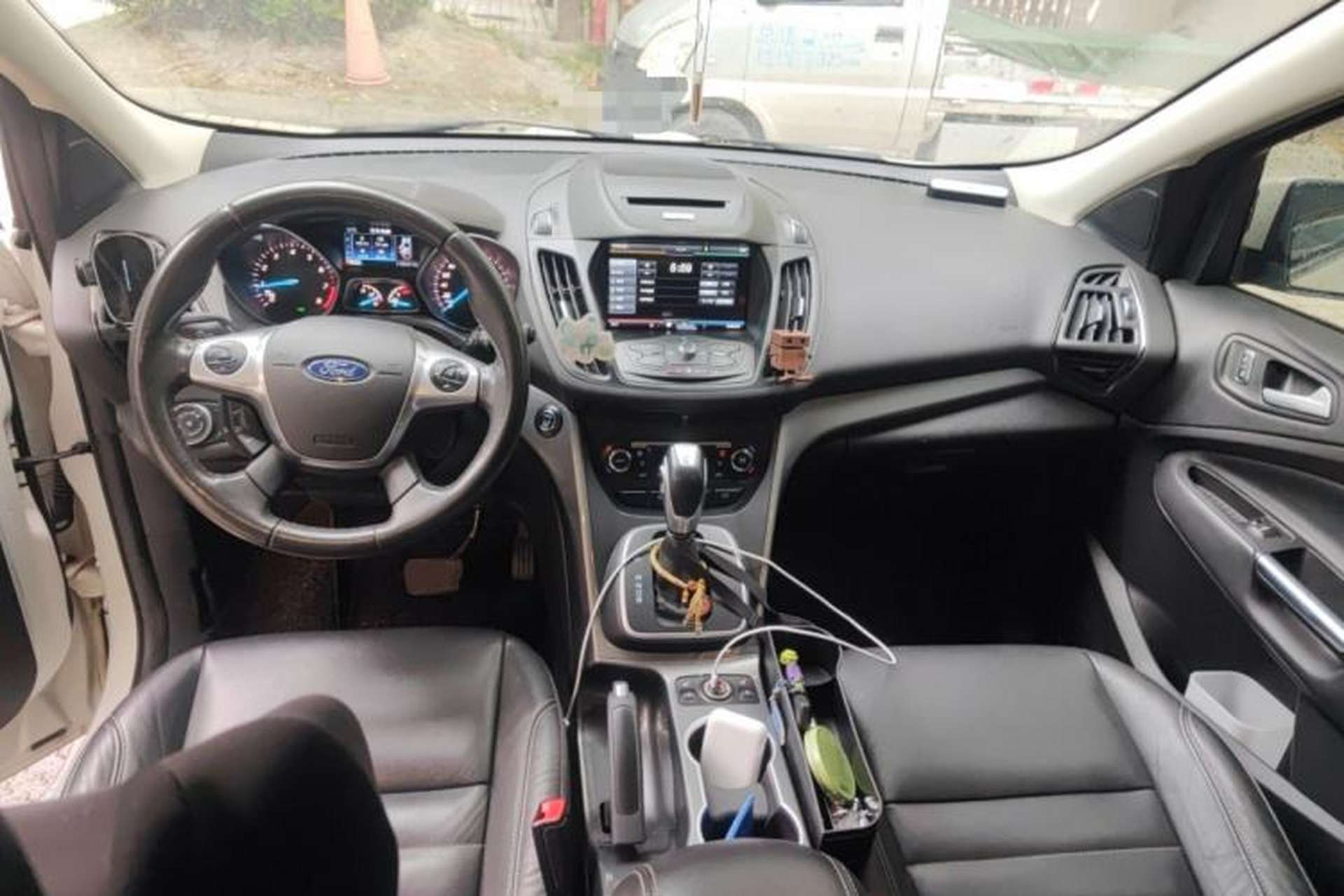 Used Ford Kuga 2015 2.0L GTDi Four-Wheel Drive Elite Model Center Console