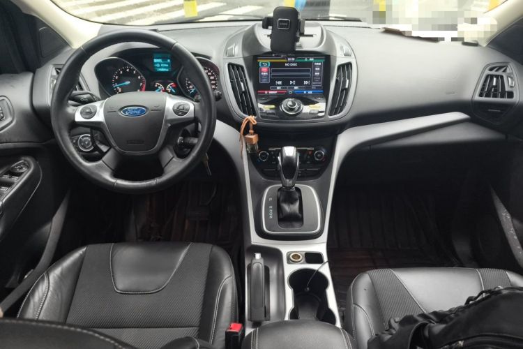 Used Ford Kuga 2015 1.5L GTDi Two-Wheel Drive Fashion Edition Center Console