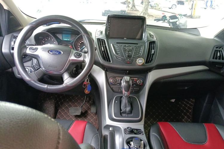 Used Ford Kuga 2015 1.5L GTDi Two-Wheel Drive Fashion Edition Center Console