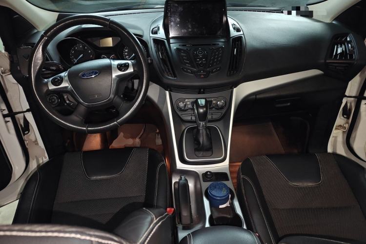 Used Ford Kuga 2015 1.5L GTDi Two-Wheel Drive Fashion Edition Center Console