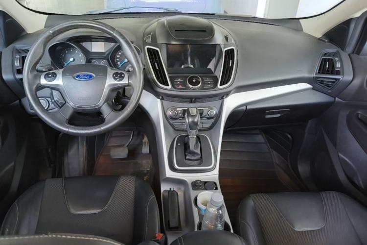 Used Ford Kuga 2015 1.5L GTDi Two-Wheel Drive Fashion Edition Center Console