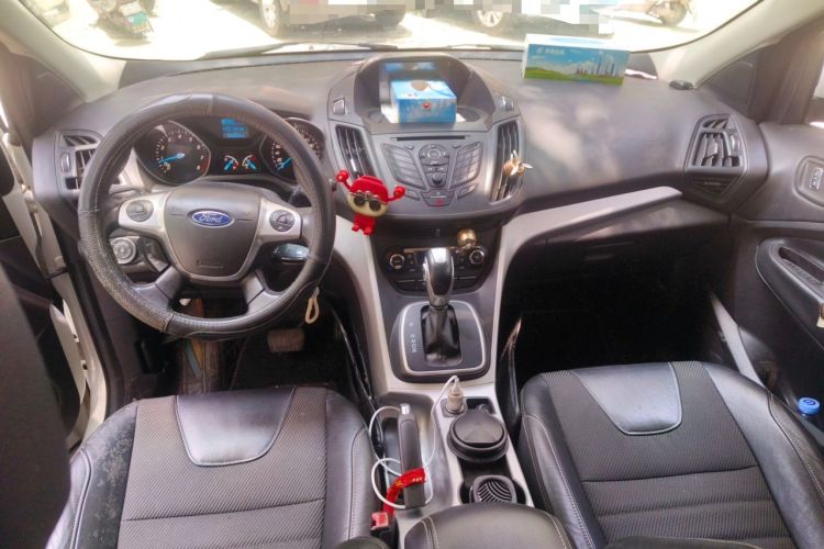 Used Ford Kuga 2015 1.5L GTDi Two-Wheel Drive Fashion Edition Center Console