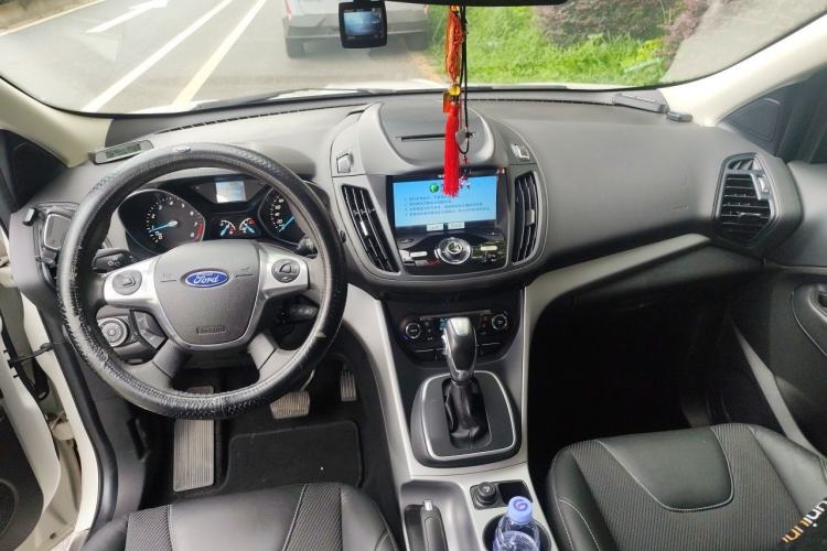 Used Ford Kuga 2015 1.5L GTDi Two-Wheel Drive Fashion Edition Center Console