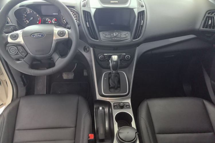 Used Ford Kuga 2015 1.5L GTDi Four-Wheel-Drive Elite Model Center Console