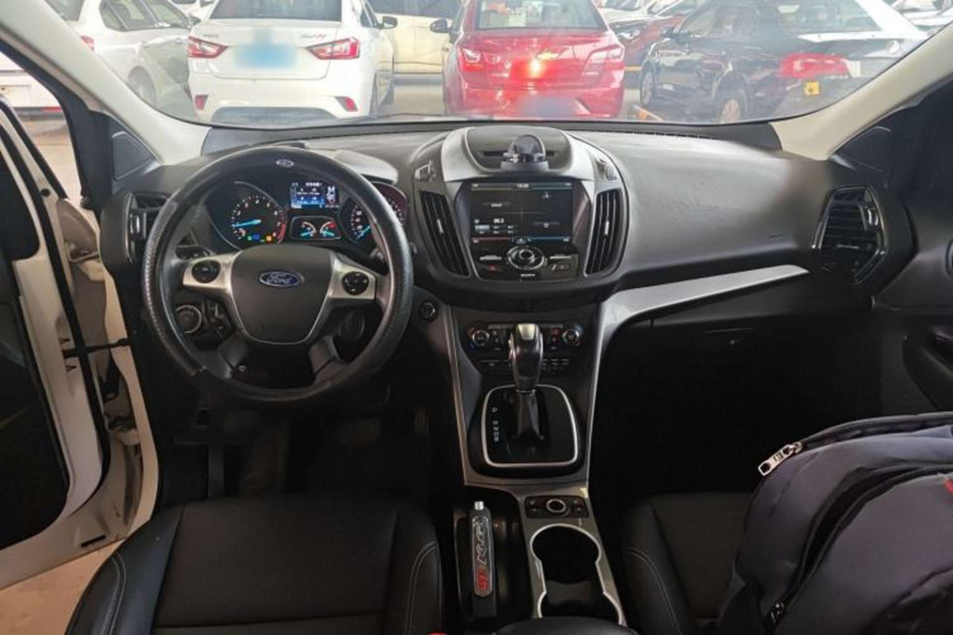 Used Ford Kuga 2015 2.0L GTDi Four-Wheel Drive Prestige Model Center Console
