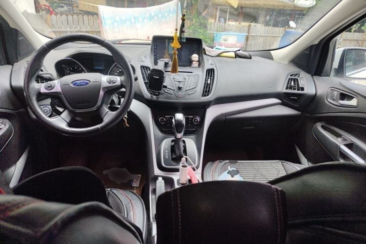 Used Ford Kuga 2015 1.5L GTDi Two-Wheel Drive Fashion Edition Center Console