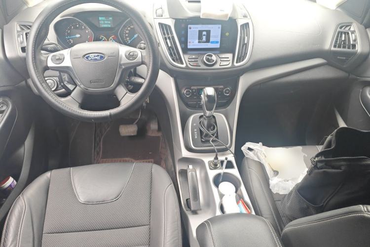 Used Ford Kuga 2015 1.5L GTDi Two-Wheel Drive Fashion Edition Center Console