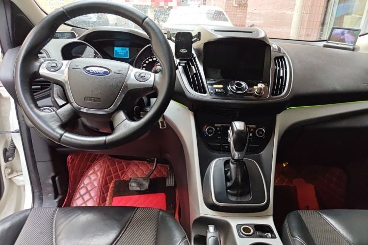 Used Ford Kuga 2015 1.5L GTDi Two-Wheel Drive Fashion Edition Center Console