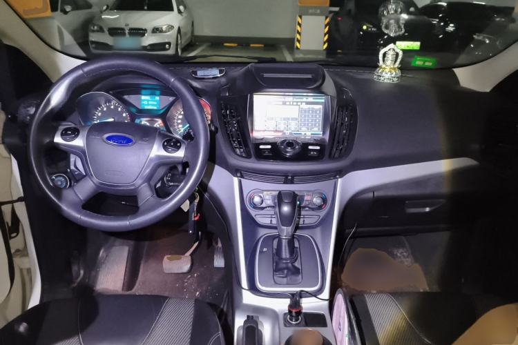 Used Ford Kuga 2015 1.5L GTDi Two-Wheel Drive Fashion Edition Center Console