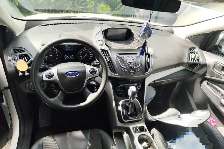 Used Ford Kuga 2015 1.5L GTDi Two-Wheel Drive Fashion Edition Center Console