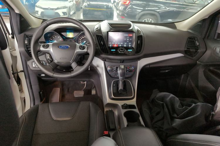 Used Ford Kuga 2015 1.5L GTDi Two-Wheel Drive Fashion Edition Center Console