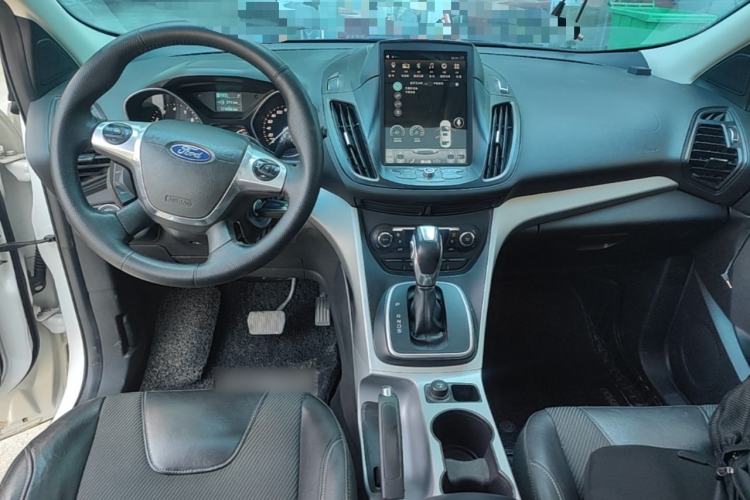 Used Ford Kuga 2015 1.5L GTDi Two-Wheel Drive Fashion Edition Center Console
