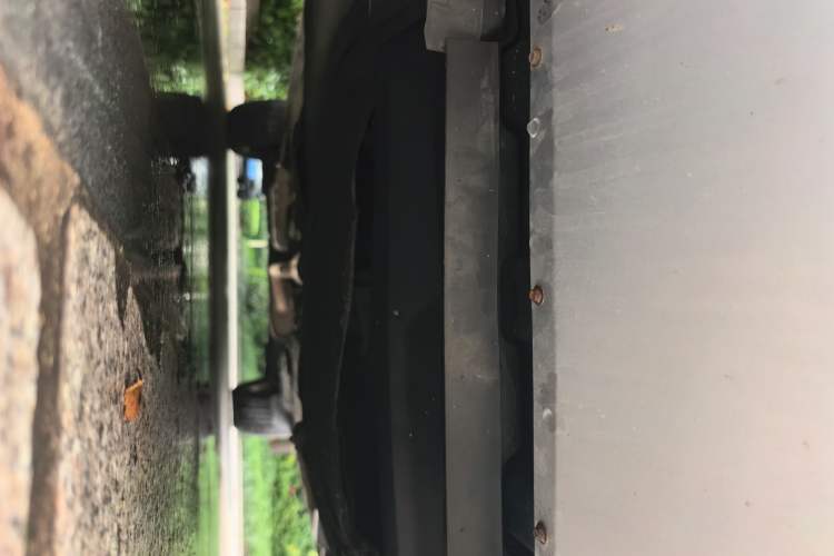 Used Ford Kuga 2015 2.0L GTDi Four-Wheel-Drive Sport Model Chassis Front