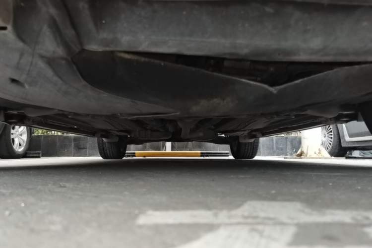 Used Ford Kuga 2015 2.0L GTDi Four-Wheel Drive Elite Model Chassis Front