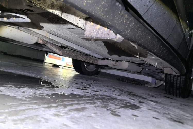 Used Ford Kuga 2015 1.5L GTDi Two-Wheel-Drive Comfort Model Chassis Front Left