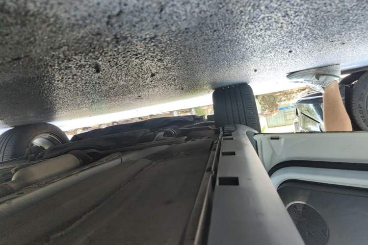 Used Ford Kuga 2015 1.5L GTDi Two-Wheel Drive Fashion Edition Chassis Front Left