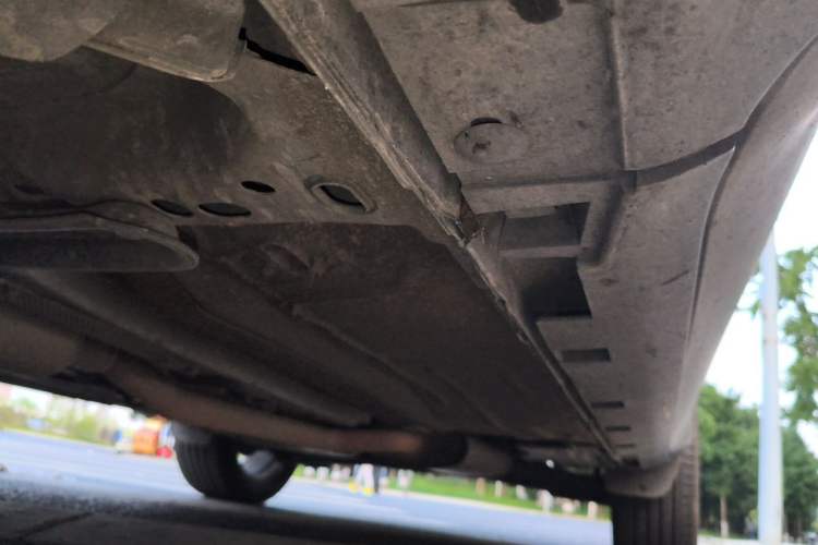 Used Ford Kuga 2015 2.0L GTDi Four-Wheel Drive Elite Model Chassis Front Left