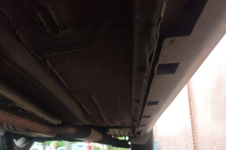 Used Ford Kuga 2015 2.0L GTDi Four-Wheel-Drive Sport Model Chassis Front Left
