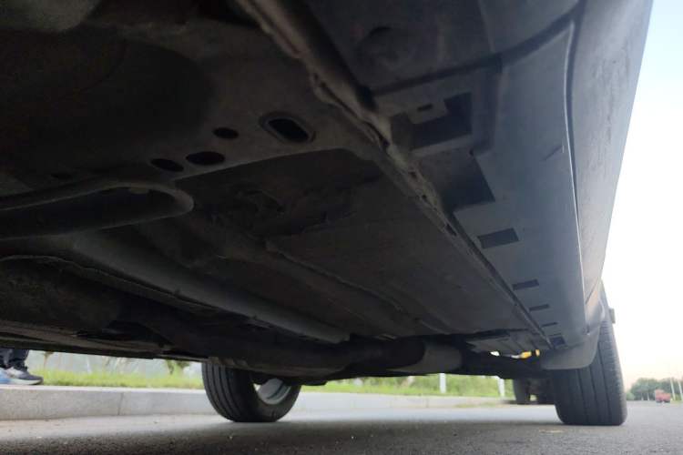 Used Ford Kuga 2015 2.0L GTDi Four-Wheel Drive Elite Model Chassis Front Left