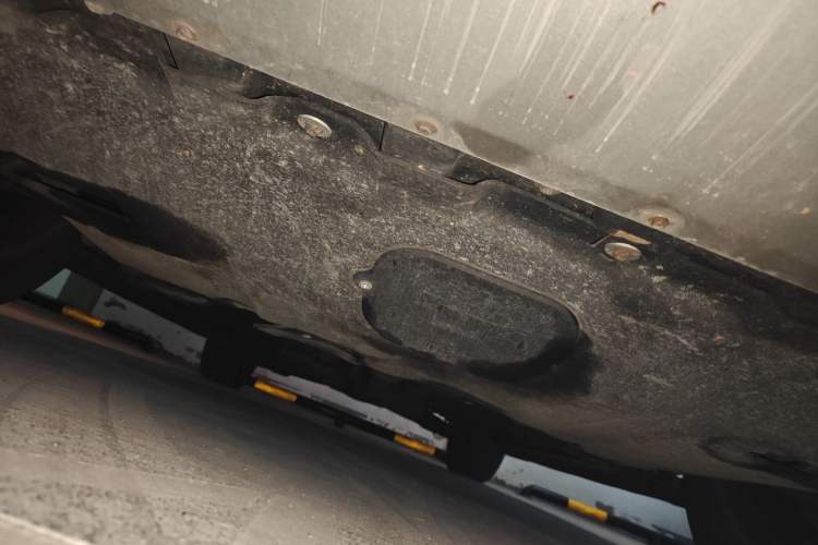 Used Ford Kuga 2015 1.5L GTDi Four-Wheel-Drive Elite Model Chassis Front