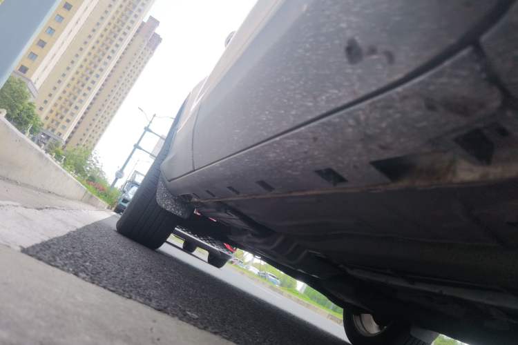 Used Ford Kuga 2015 2.0L GTDi Four-Wheel Drive Elite Model Chassis Front Right