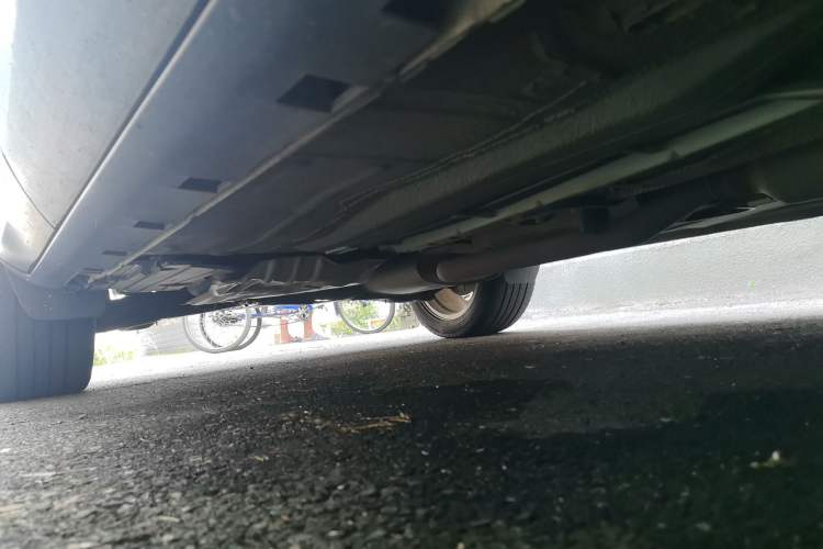Used Ford Kuga 2015 2.0L GTDi Four-Wheel Drive Elite Model Chassis Front Right