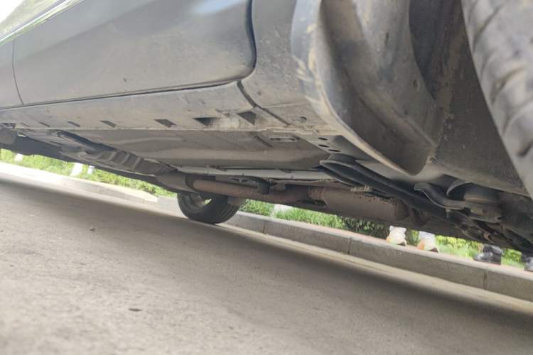 Used Ford Kuga 2015 2.0L GTDi Four-Wheel-Drive Sport Model Chassis Front Right