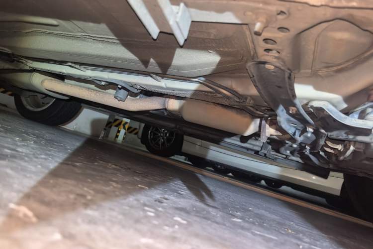 Used Ford Kuga 2015 1.5L GTDi Four-Wheel-Drive Elite Model Chassis Front Right