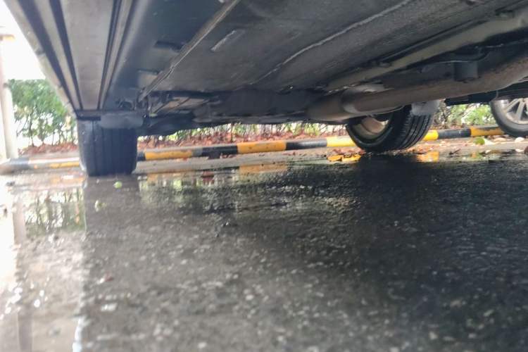 Used Ford Kuga 2015 2.0L GTDi Four-Wheel Drive Prestige Model Chassis Front Right