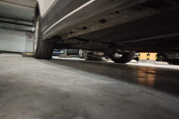 Used Ford Kuga 2015 2.0L GTDi Four-Wheel Drive Prestige Model Chassis Front Right