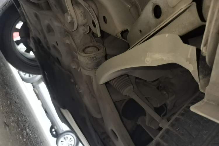 Used Ford Kuga 2015 2.0L GTDi Four-Wheel Drive Elite Model Chassis Front Right