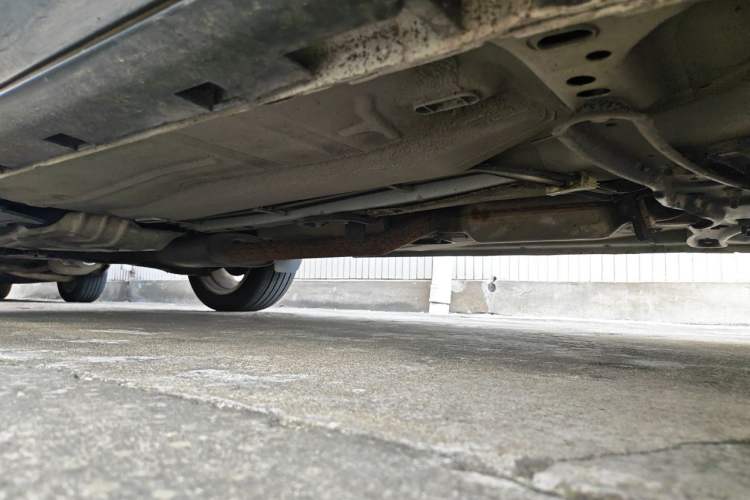 Used Ford Kuga 2015 2.0L GTDi Four-Wheel Drive Elite Model Chassis Front Right