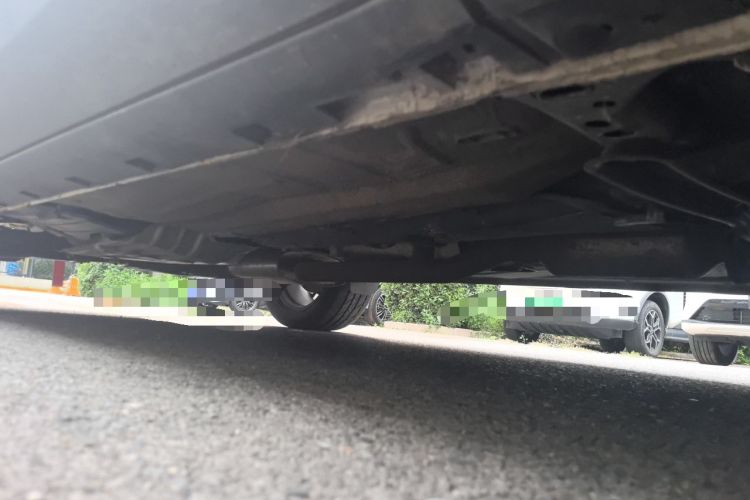 Used Ford Kuga 2015 2.0L GTDi Four-Wheel-Drive Sport Model Chassis Front Right