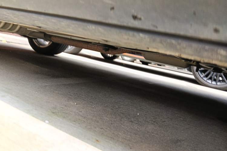 Used Ford Kuga 2015 2.0L GTDi Four-Wheel Drive Elite Model Chassis Front Right