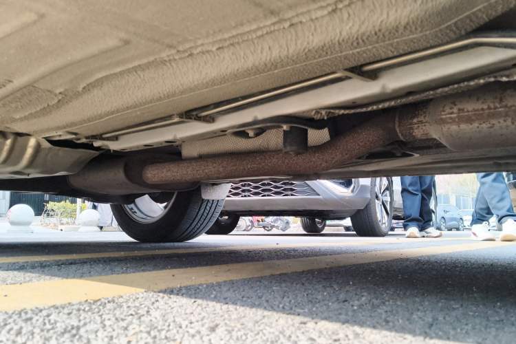 Used Ford Kuga 2015 1.5L GTDi Four-Wheel-Drive Elite Model Chassis Front Right