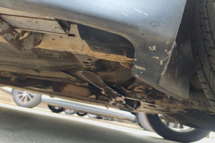 Used Ford Kuga 2015 2.0L GTDi Four-Wheel-Drive Sport Model Chassis Front Right