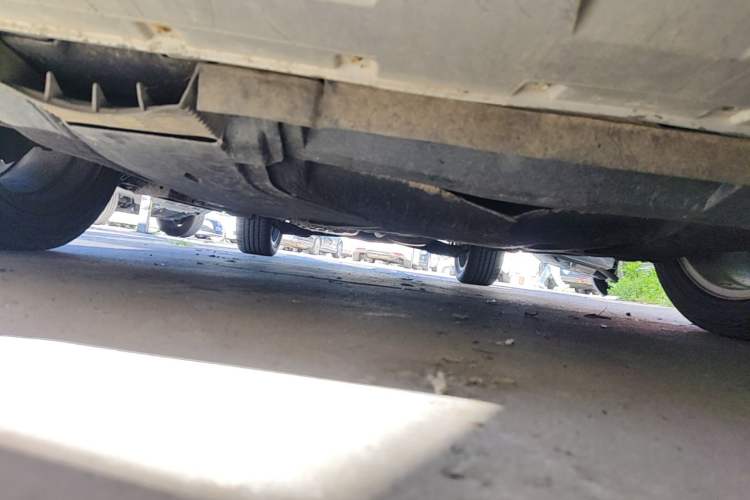 Used Ford Kuga 2015 1.5L GTDi Two-Wheel-Drive Comfort Model Chassis Front