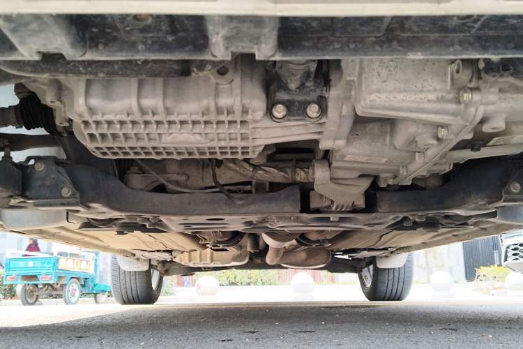 Used Ford Kuga 2015 1.5L GTDi Four-Wheel-Drive Elite Model Chassis Front