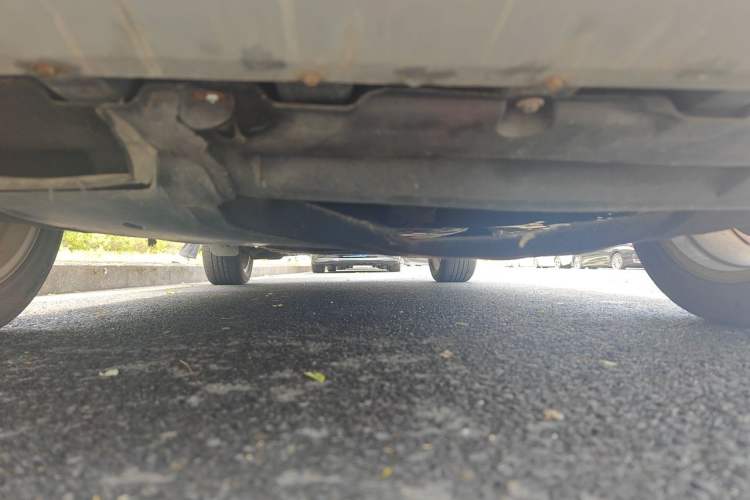 Used Ford Kuga 2015 1.5L GTDi Four-Wheel-Drive Elite Model Chassis Front
