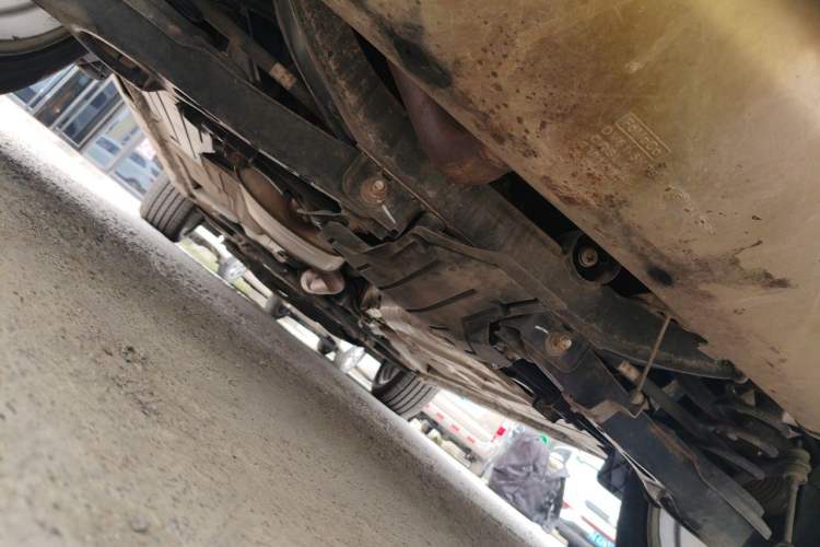 Used Ford Kuga 2015 2.0L GTDi Four-Wheel-Drive Sport Model Chassis Rear