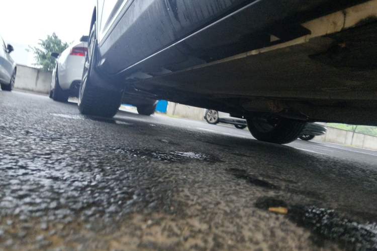 Used Ford Kuga 2015 1.5L GTDi Two-Wheel-Drive Comfort Model Chassis Rear Left
