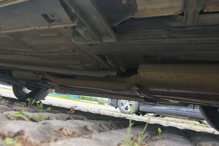 Used Ford Kuga 2015 2.0L GTDi Four-Wheel-Drive Sport Model Chassis Rear Left