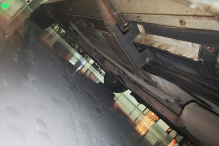 Used Ford Kuga 2015 2.0L GTDi Four-Wheel-Drive Sport Model Chassis Rear Left